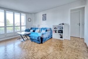SALON T2 A LOUER MEUBLE SAINT MAUR ADAMVILLE