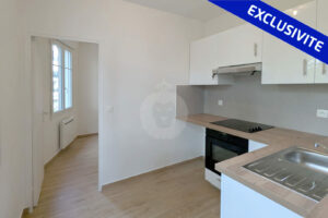 T2 a louer Place Kennedy par Eric J Immobilier King