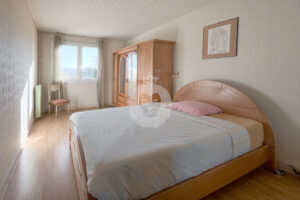 T3 POSSIBLE T4 A VENDRE QUARTIER LES MURIERS