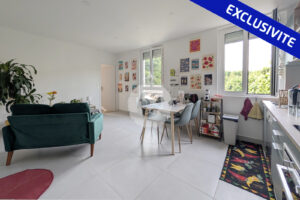T3 EN DUPLEX LOCATION MEUBLEE SAINT MAUR LES MURIERS